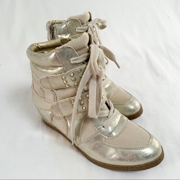 Steve Madden gold wedge sparkly sneaker - Picture 3 of 14